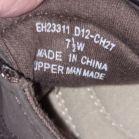 Keds Grasshopper ladies slip on NWOT - Picture 8 of 11